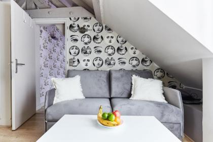 Francs Bourgeois & Place des Vosges - CityApartmentStay - image 2