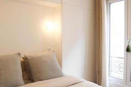 Love nest of 45 m quiet and completely renovated - image 13