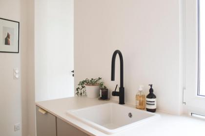 Love nest of 45 m quiet and completely renovated - image 9
