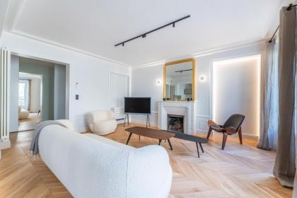 Luxury Living in Trocadéro