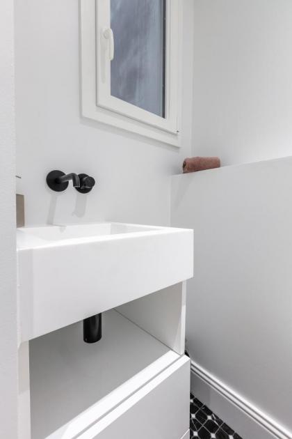 Luxury Living in Trocadéro - image 17