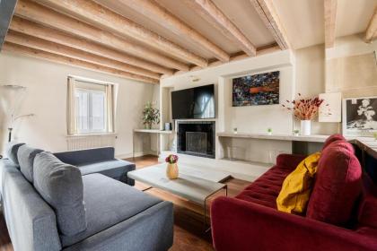 Appartement Quartier Mezzanine & 1BR Le Marais Temple Free Netflix - image 3
