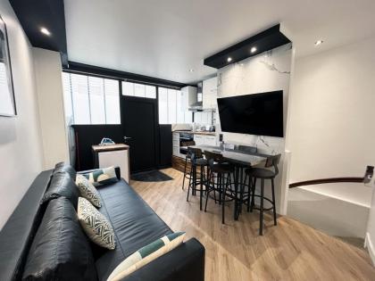 Apartment in Paris 