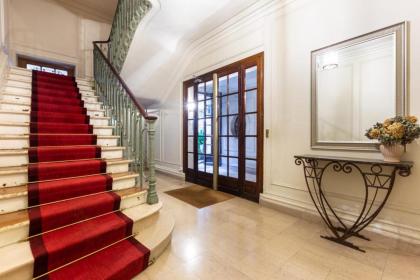 Spacious and pleasant nest 2 steps from Montmartre - image 10