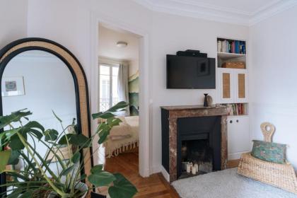 Bright & Tranquil 1BD Flat Montmartre! - image 3