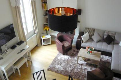 LE REGRATTIER ST LOUIS Paris 