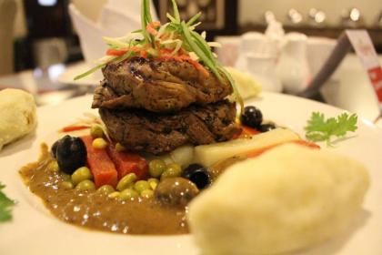 Royalton Hotel Rawalpindi - image 3