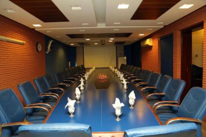 Royal Elegance Hotel - image 16