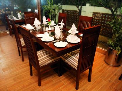 Royal Elegance Hotel - image 8