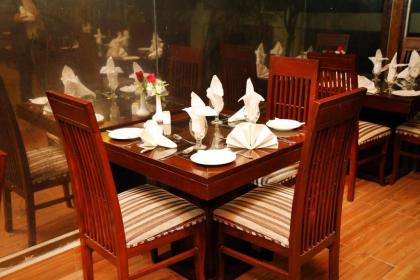 Royal Elegance Hotel - image 9
