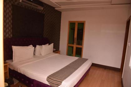 Lawrence View Hotel Lahore - image 16