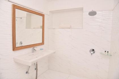 Lawrence View Hotel Lahore - image 19
