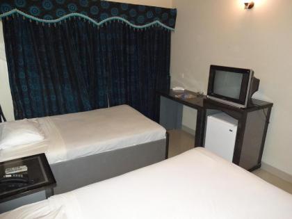 Hotel Sky Towers - image 20