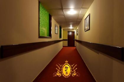 Hotel Crown Inn - image 3