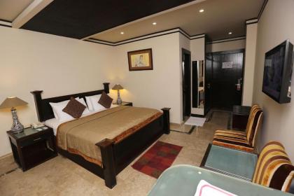 City Centre Suites - image 10