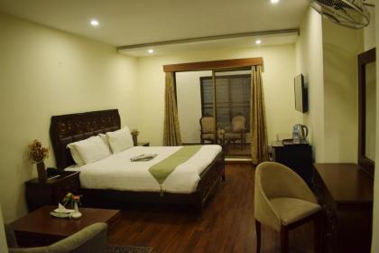 Grand Millennium Hotel - image 15