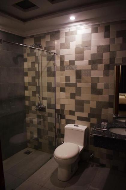 Grand Millennium Hotel - image 17