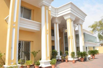 Hotel One Tariq Road - image 10