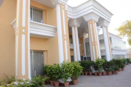 Hotel One Tariq Road - image 19