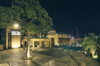 Avari Boutique Multan - image 1