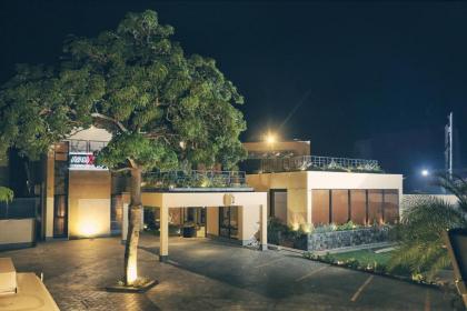 Avari Boutique Multan - image 16