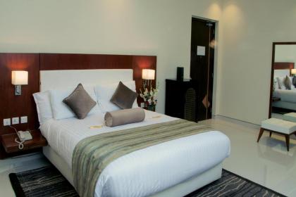 Avari Boutique Multan - image 7