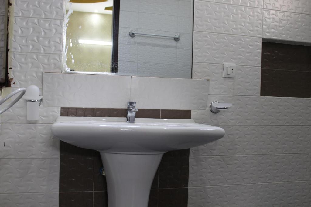 Patel Residency Guest House 2 - image 5