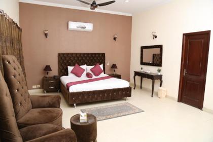 Westin Suites Guest House - image 18