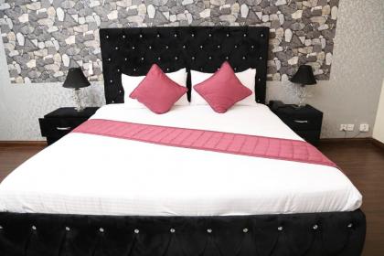 Westin Suites Guest House - image 8