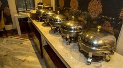 Regency Inn Hotels - image 13