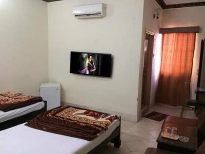 New Pride Hotel - image 11