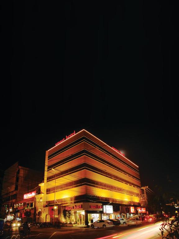 Smart Hotel - main image