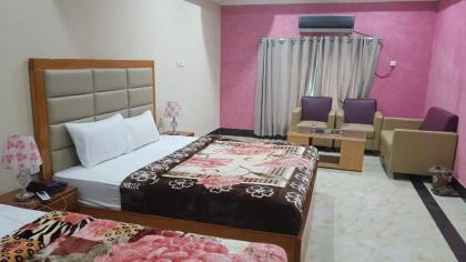 The King Hotel - image 3