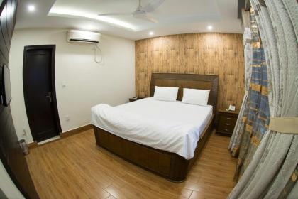 Karakuram Hotel & Restaurant - image 11