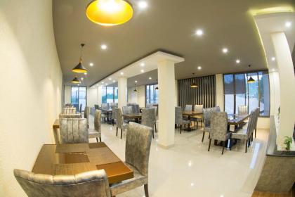 Karakuram Hotel & Restaurant - image 12