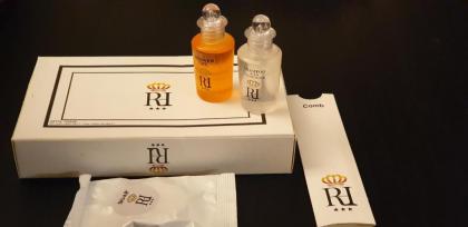 Reina Boutique Hotel - image 19