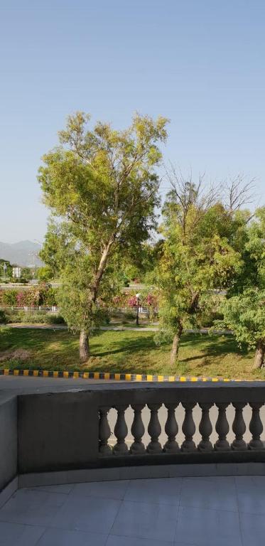 Reina Boutique Hotel - image 4
