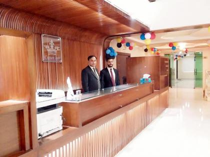 Hotel Crown Inn - image 4