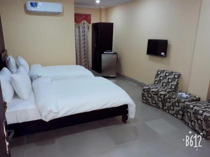 Hotel Crown Inn - image 8