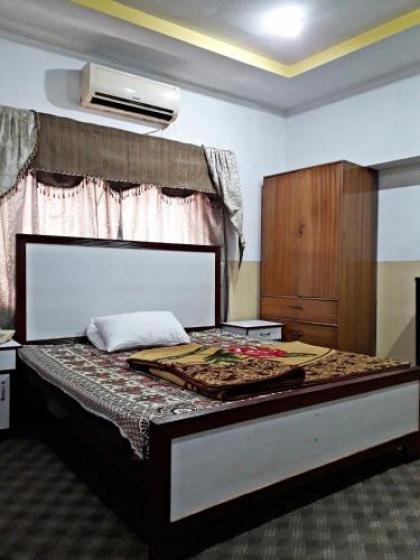 Gulberg View Hotel - Main Market - image 12