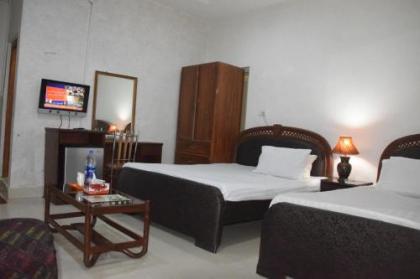 Gulberg View Hotel - Main Market - image 2