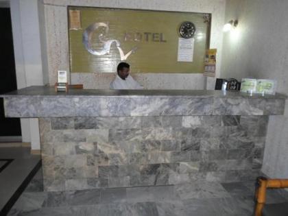 Gulberg View Hotel - Main Market - image 20