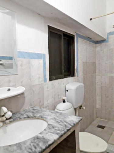 Gulberg View Hotel - Main Market - image 3
