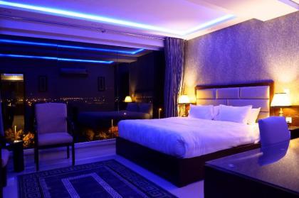 Crystal Lodge - image 3