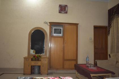 Hotel Kashmir International - image 2