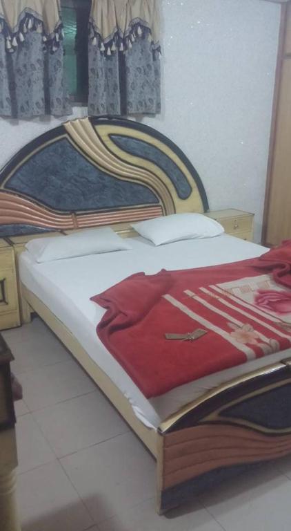 Shining Star Hotel - image 4