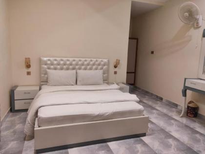 HOTEL S.R. Lounge - image 2