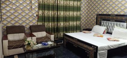 Hotel Paradise Plus - image 11