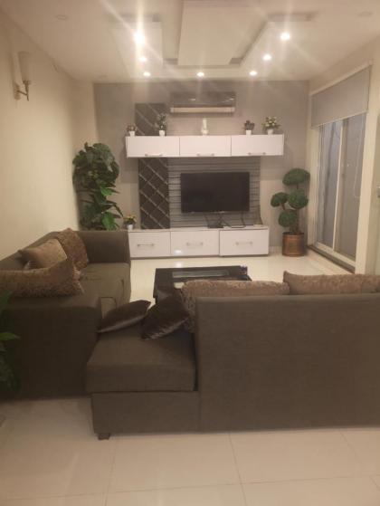 Luxury studio furnished apartment Lahore 