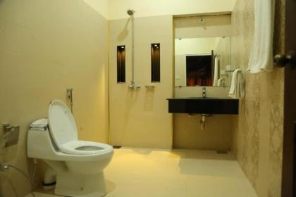 Hotel Pak Continental - image 3